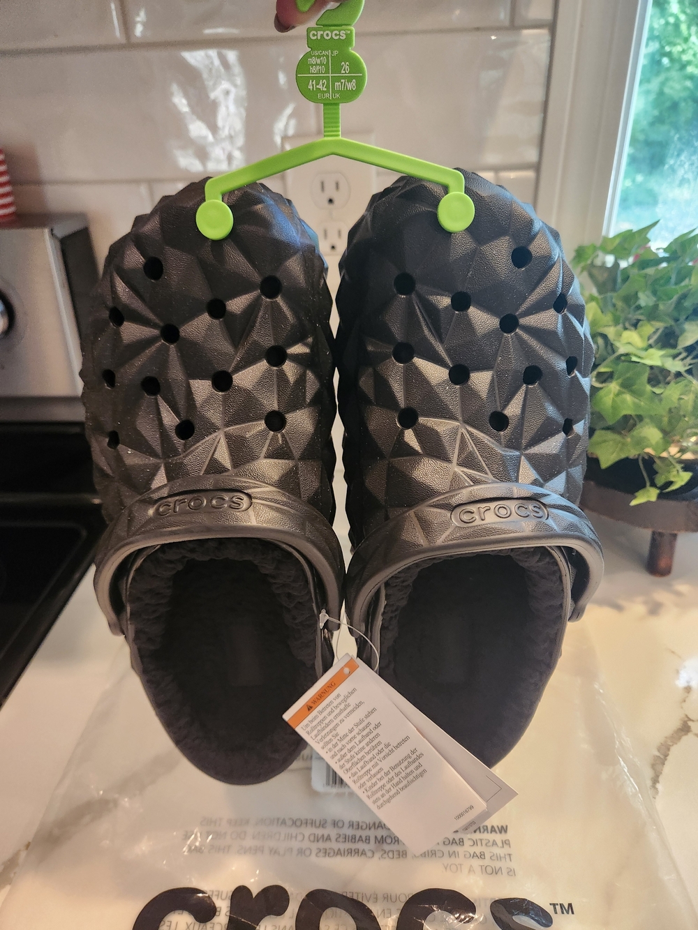 Croc Classic Lined Geometric Clog - Black Noir - Size M8/W10